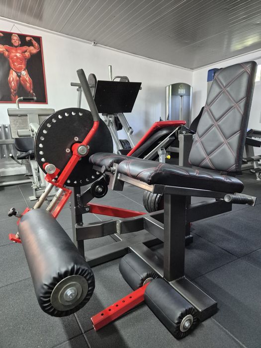 Aparat picioare / Extensii + flexii/ Leg extension + Leg curl !!!
