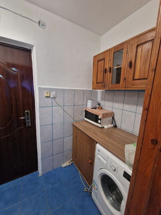 Vând camera de cămin!