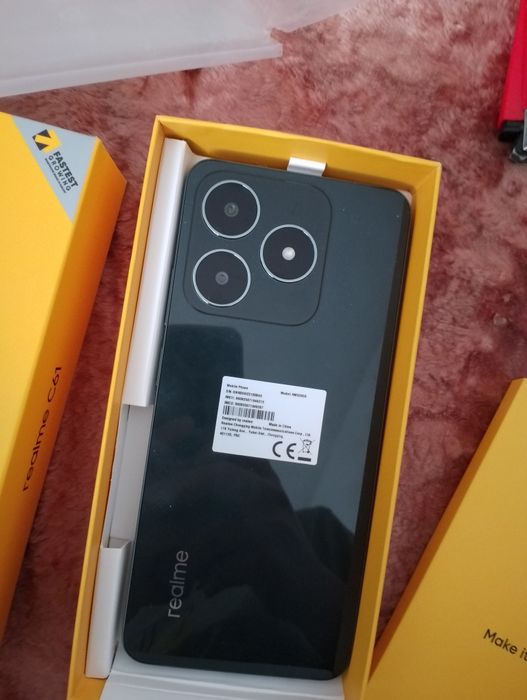 Realme C61 – Nou, 128 GB, Dual SIM (2 cartele), cu folie protecție