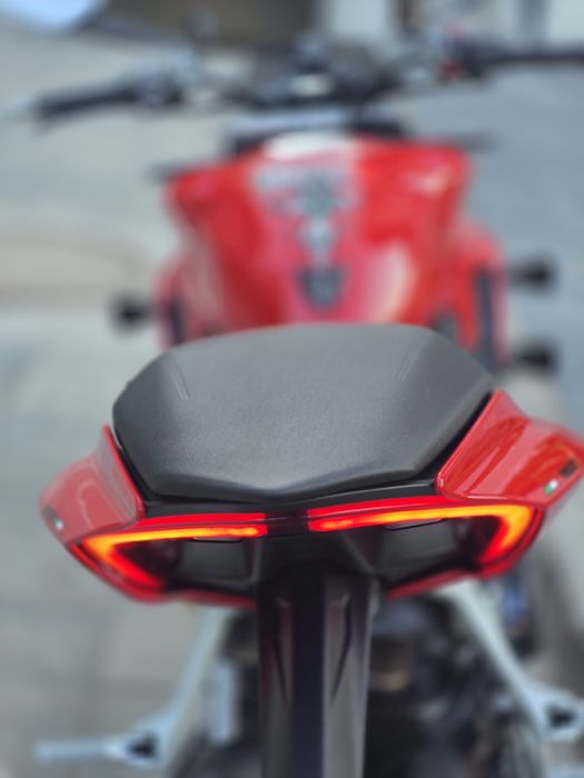 Ducati streetfighter v2 2023 Variante auto
