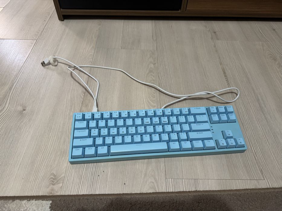 Tastaturi mecanice gaming aqirys qwerty
