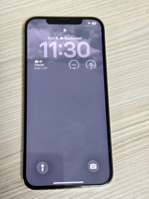 IPhone 12 pro max Gold