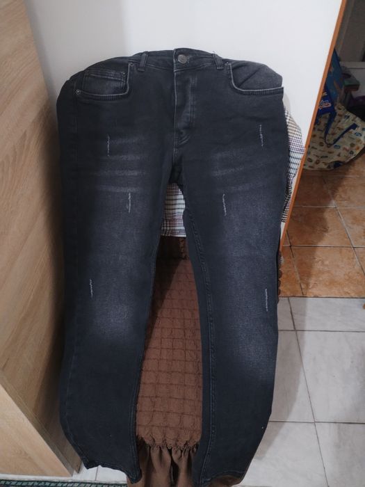 Jeans noi fara eticheta marimea 34