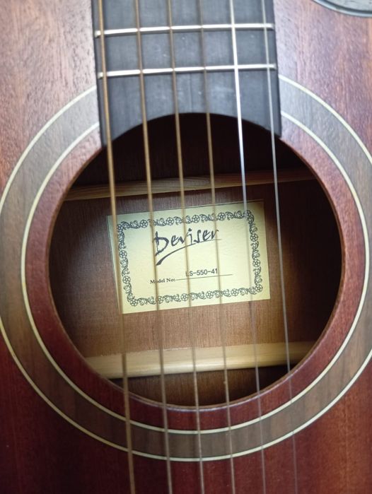 Продаётся Гитара