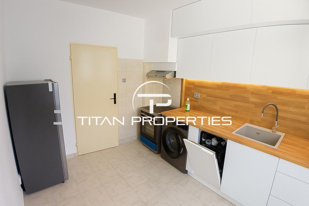 Продава се Тристаен апартамент в Пловдив, Южен - 87 кв.м за 1989 €/кв.м - Снимка #2