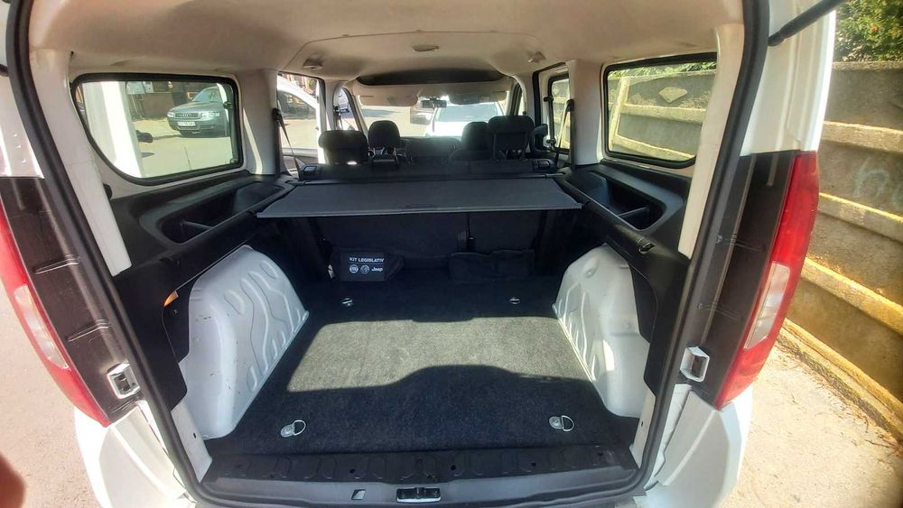 Fiat Doblo Maxi 5 locuri 49000 km la 12850€ . Istoric reprezentanță la zi. Fără daune/Uzură!