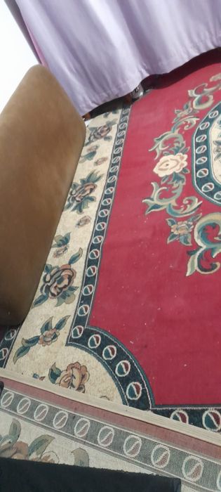 Отдам ковёр даром