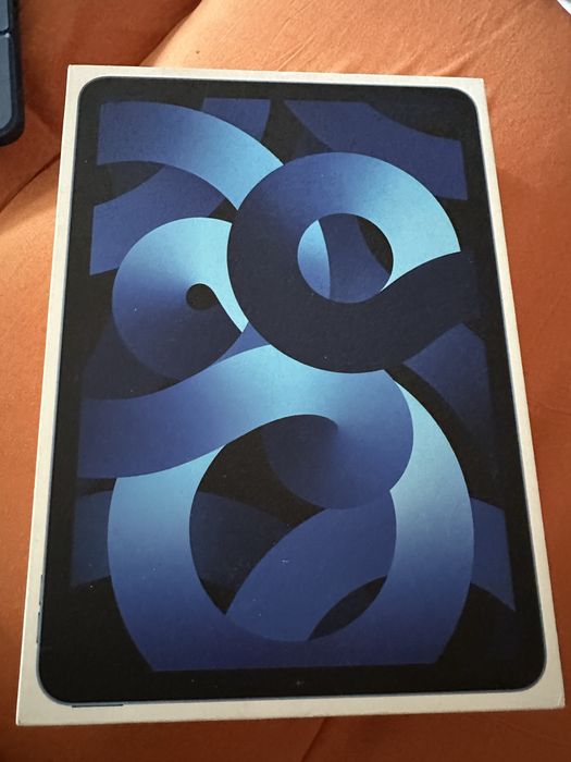 Ipad AIr 5 th generation wi- fi + cellular