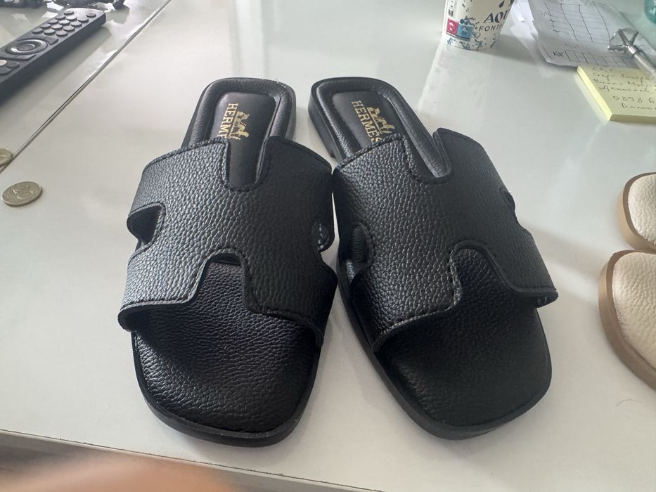 Стилни чехли -налични размери