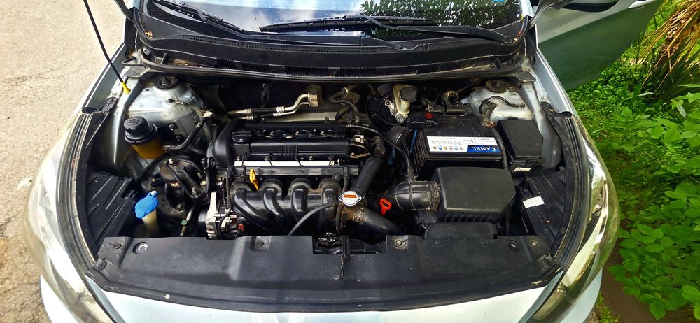 Продам свой Hyundai Accent 2011 автомат 155.000 км