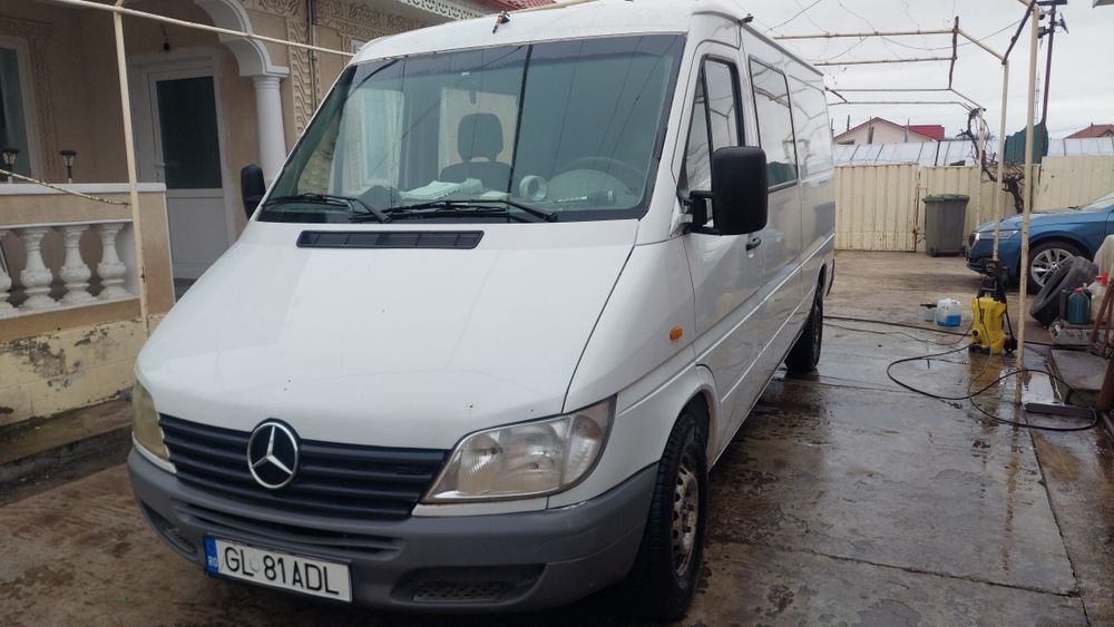 Mercedes Benz sprinter 208