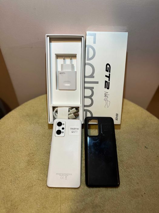 Realme gt2 128GB 8GB RAM 120 HZ