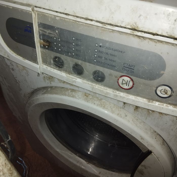 Продаю стиральную машину