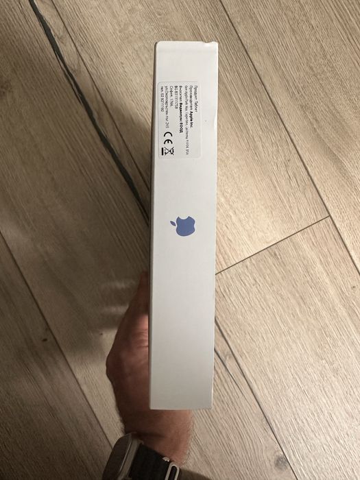 Чисто нов Ipad A16 128 gb blue
