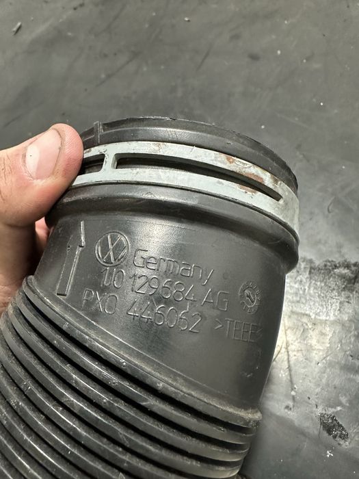 Furtun admisie aer Volkswagen Vw Golf 4 1.9 TDI ALH ASV AXR