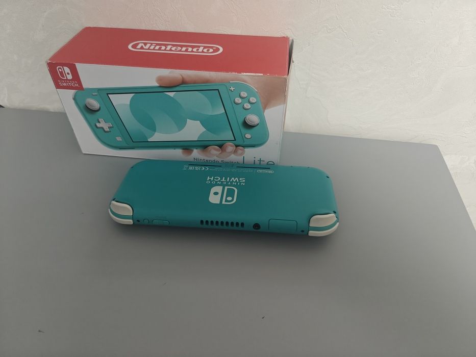 Продам нинтендо свитч лайт