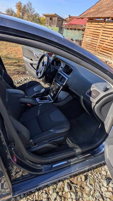 VOLVO V40 2013 — imagine 3