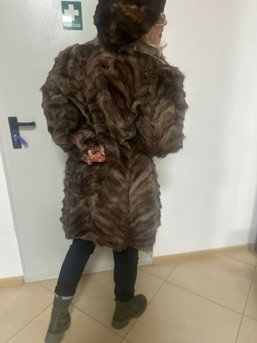Haina blana din vulpe ,pentru femei