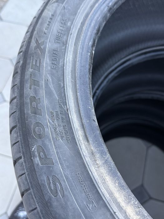 245/45R19 Triangle sportex
