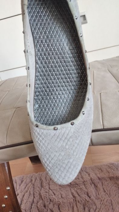 Pantofi stiletto