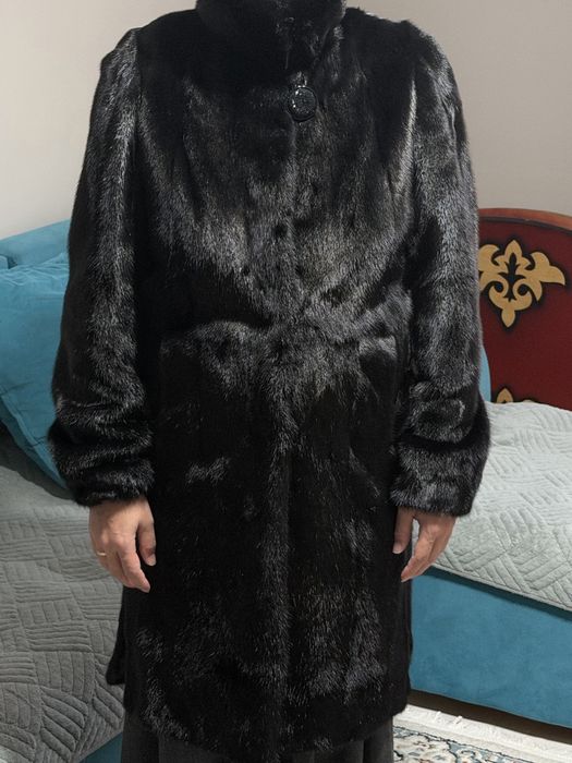 Продам норкувую шубу