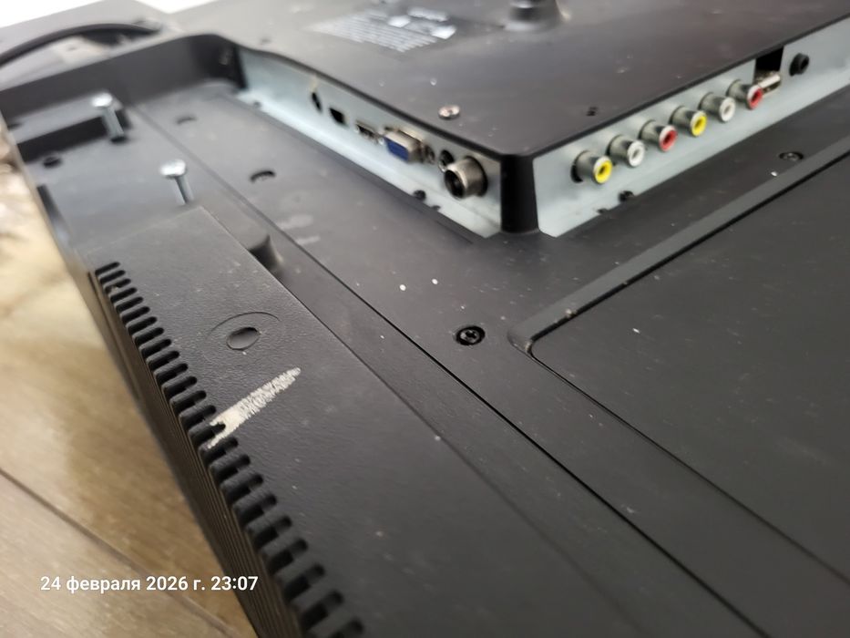 Продам жк телевизор