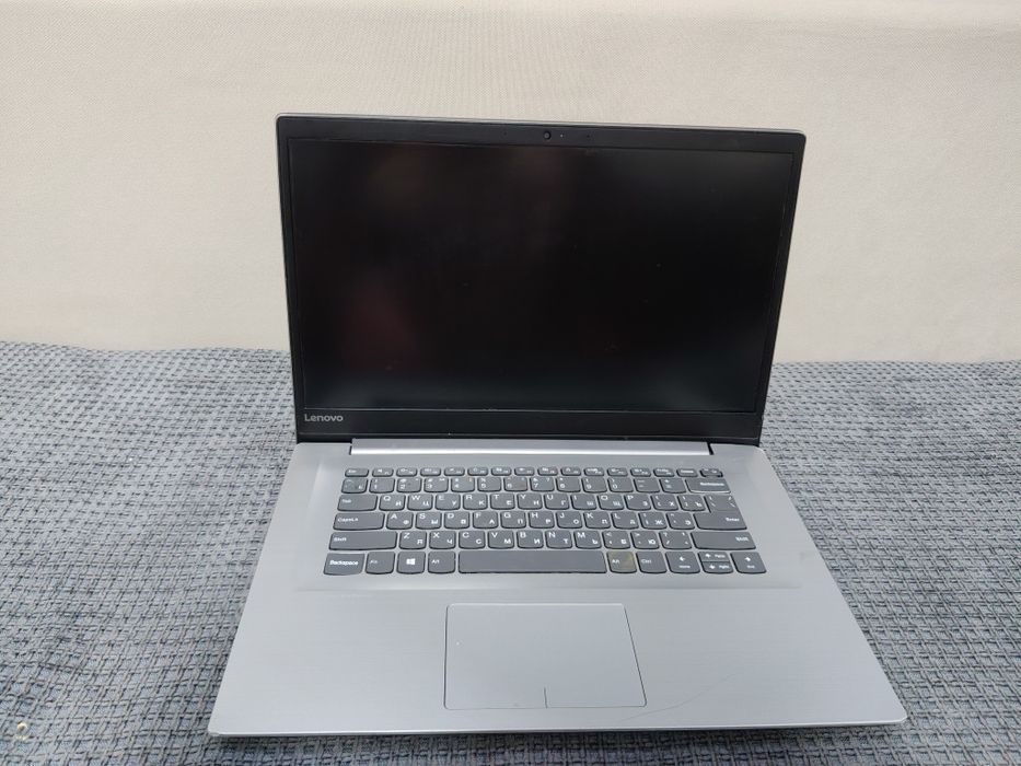 Ноутбук Lenovo в комплекте