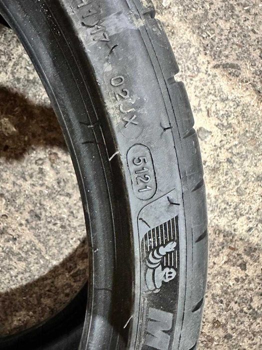 Продам шины Michelin в хорошем состоянии!