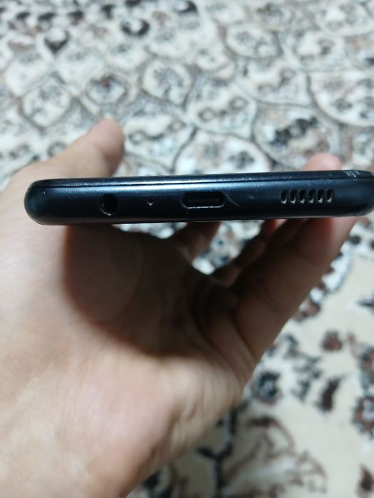 Samsung  a04 s.     .