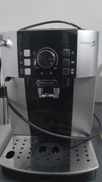 Espressor automat De’Longhi Magnifica S – funcțional