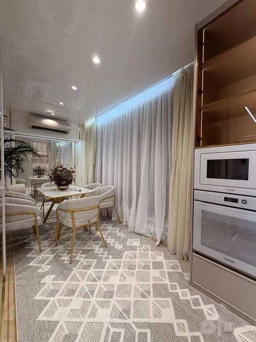 Продаётся 4/2/4 квартира, ЦУМ, Ц7,110 школа