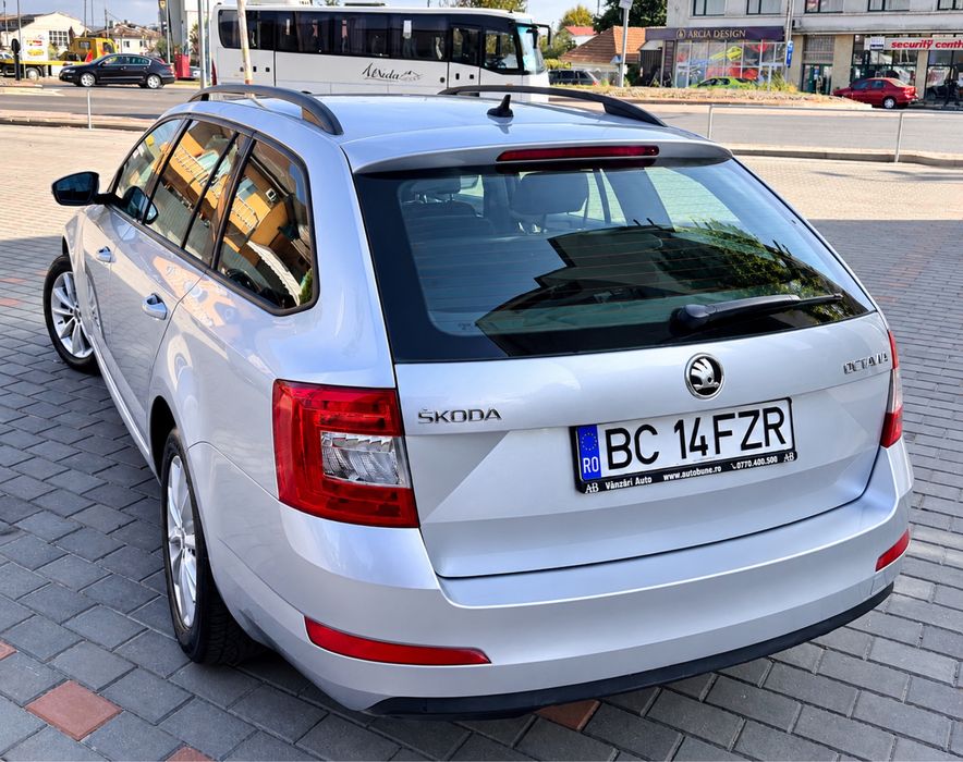 SKODA Octavia 2015 — imagine 4