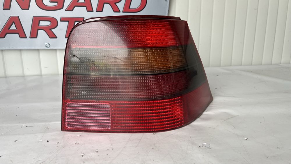 Десен стоп VW Golf 4