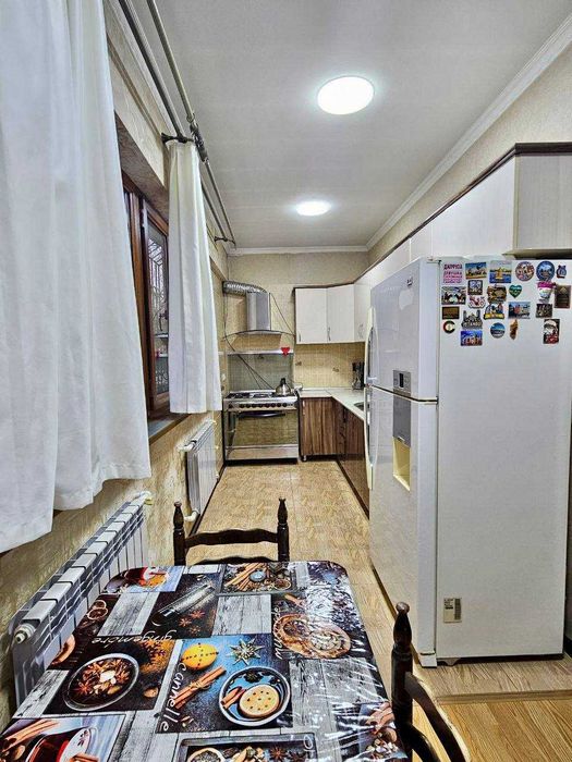 Квартира с ремонтом и мебелью в центре Мирабада, 84 м²