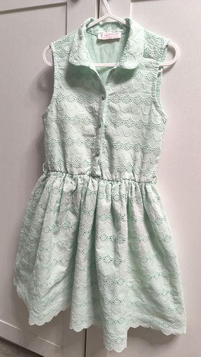Rochie cu broderie