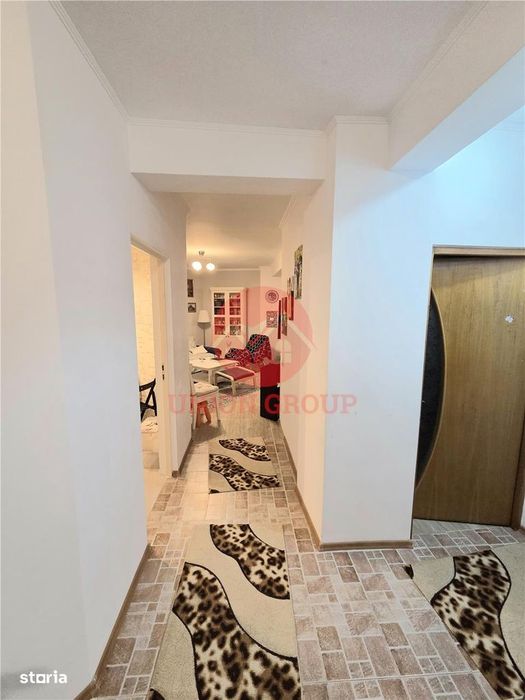 Apartament Spatios, 3 Camere, Decomandat, Demisol, Zona Primo