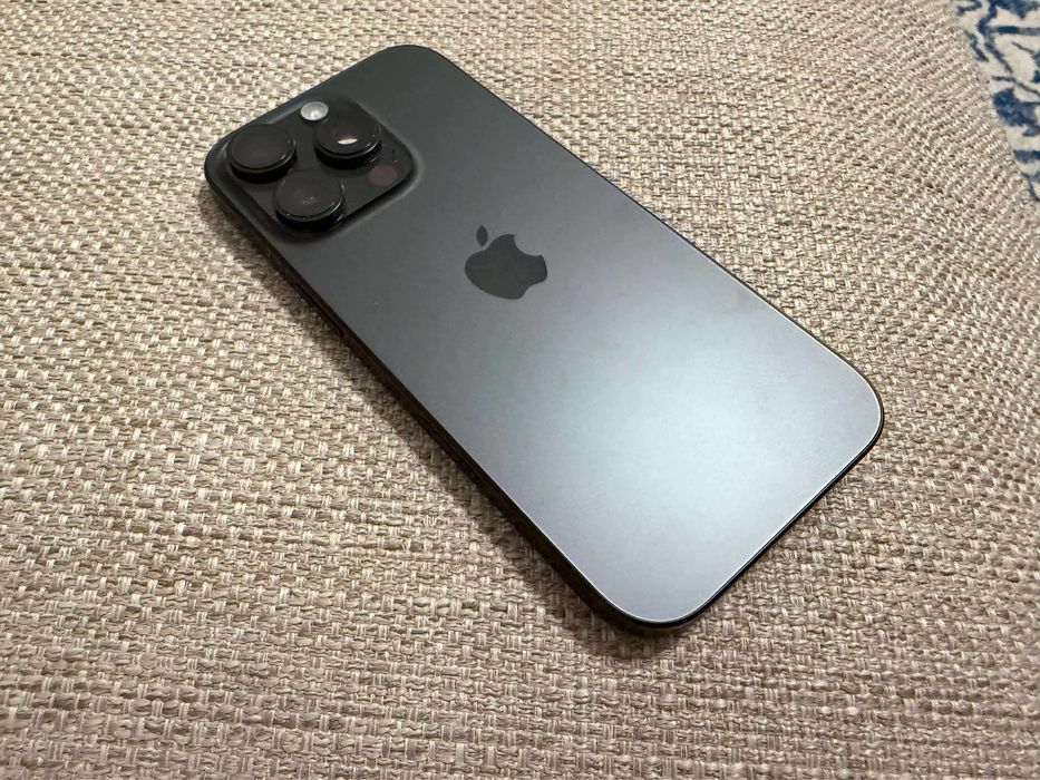 iPhone 16 Pro, Black Titanium, 1TB