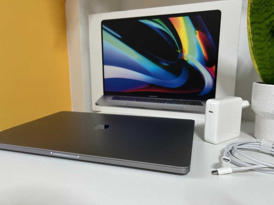 MacBook Pro 16-inch (2019), Intel Core i9, 16GB RAM, 1TB SSD