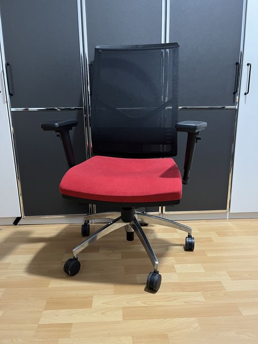 Vand scaun ergonomic de birou