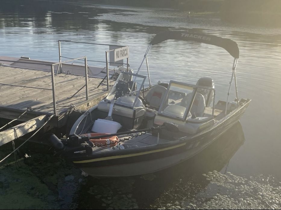 Tracker Pro Guide V-16WT/Suzuki 90/Peridoc 1100