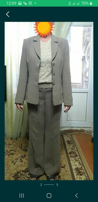 Женский брючный костюм