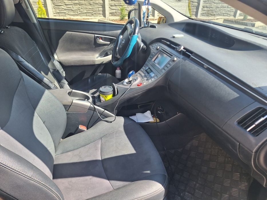Toyota prius 2015 cu gpl