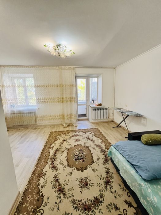 Продам 1 ком кв 35 м2 в районе облисполкома.