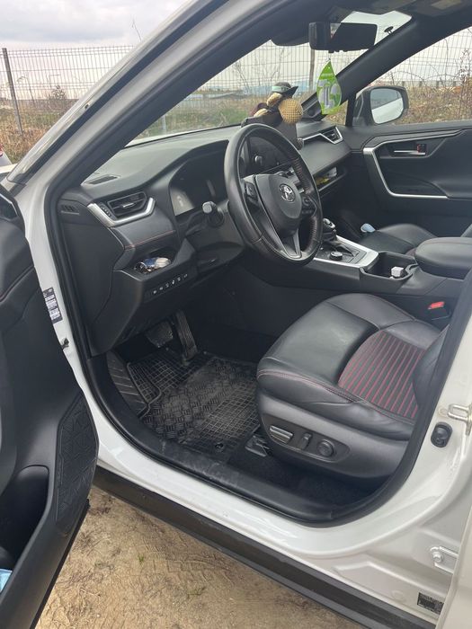 Toyota RAV4 Toyota RAV4 style bi-tone phev in stare excelenta, primul proprietar