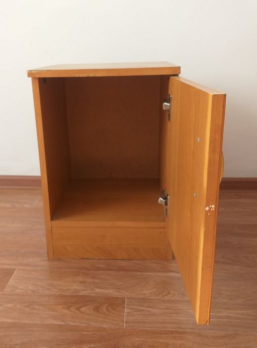 Продаётся тумбочка