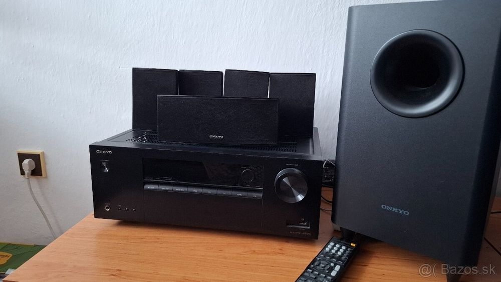 Sistem Home Cinema Onkyo HT-S3800 5.1, amplificator HT-R395 + boxe originale