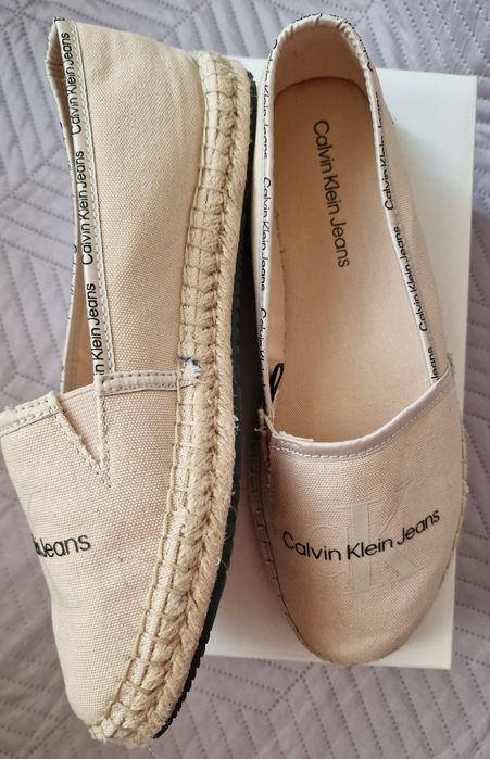 Кецове и еспадрили Calvin klein