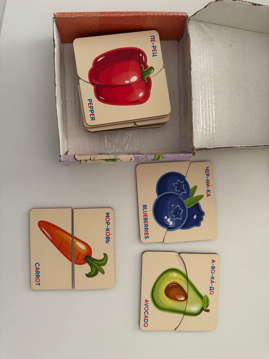 Развивающие пазлы, карточки и книга на липучках для детей