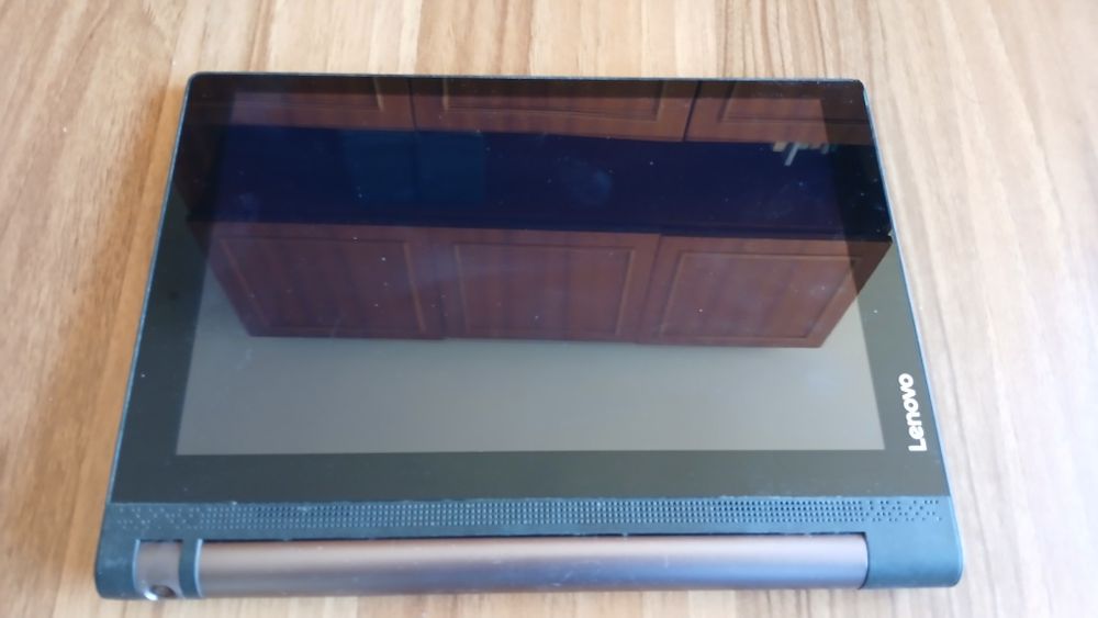 DELL LATIDUDE E6400 и LENOVO YOGA TAB за Части