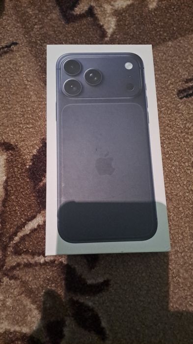 Продам Айфон 17 про макс под аргинал